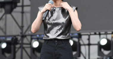 7 Best Statement Tops in 2026
