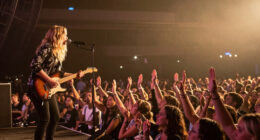Michelle Branch Kicks Off Sold-Out “Everywhere And Back Again Tour” With Career-Spanning Set